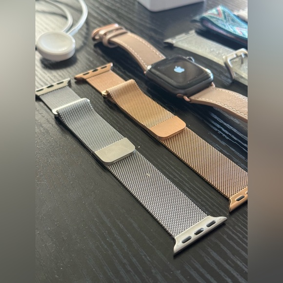 Apple Watch Bundle - Picture 3 of 6